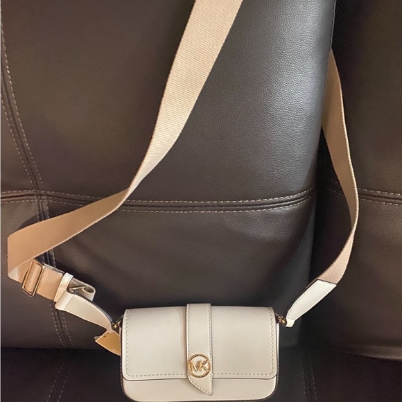 Michael Kors Handbags - Michael Kors Beige Crossbody Bag